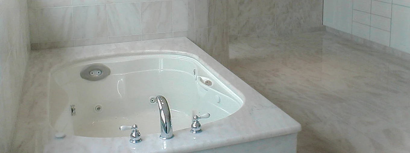 Marble tub surround